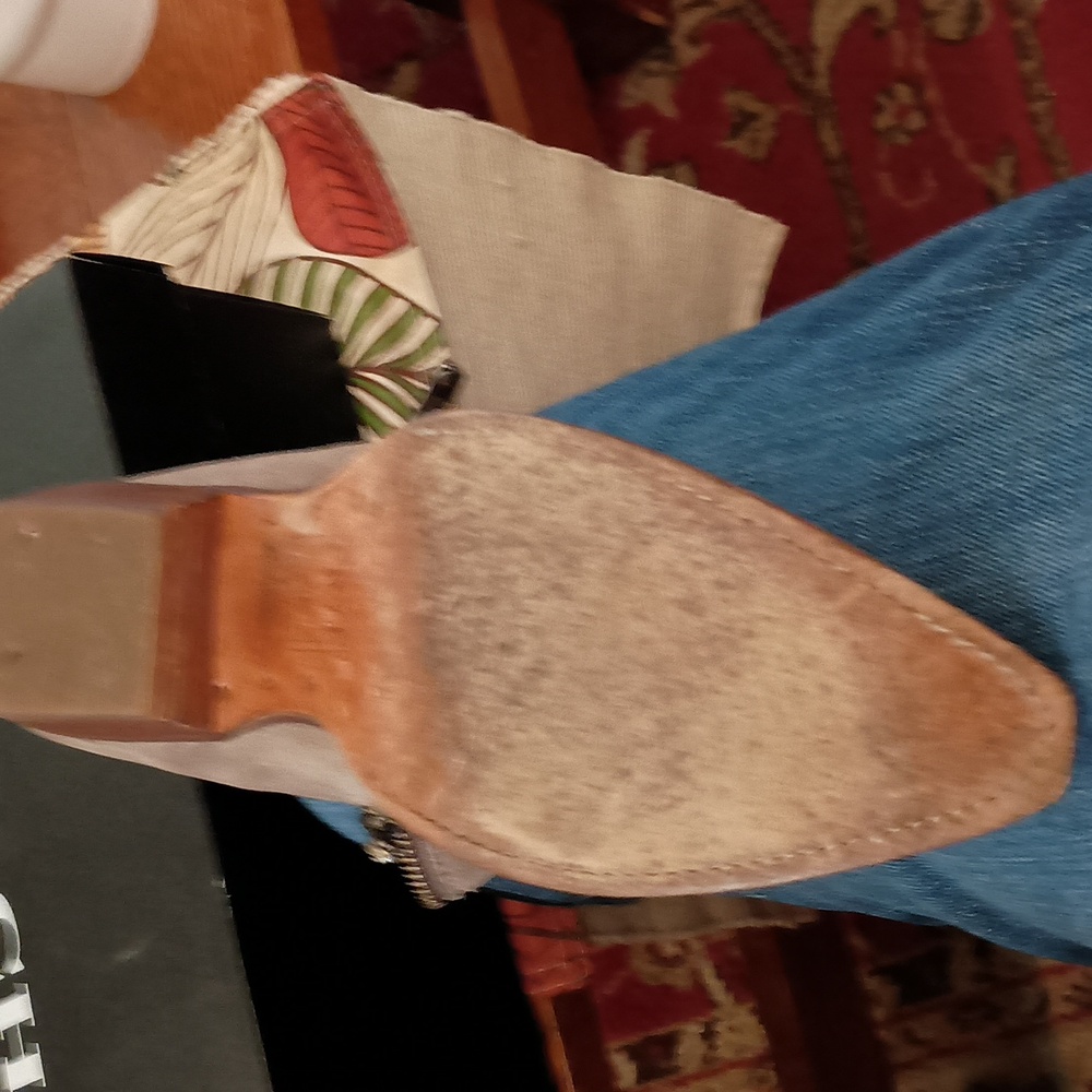 FRYE Gray Suede Women's Ankle Boots Two Zippers 8 B - Picture 4 of 6